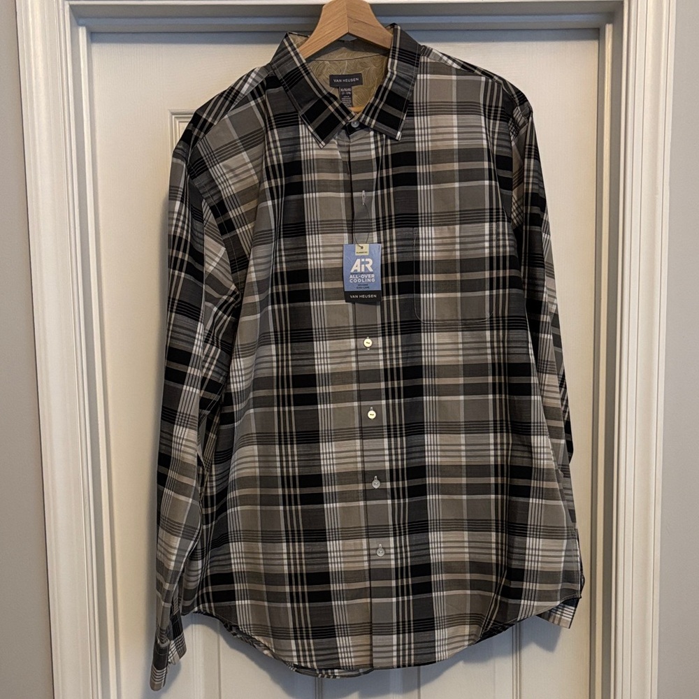 Van Heusen Men's Black and White Checkered Shirt